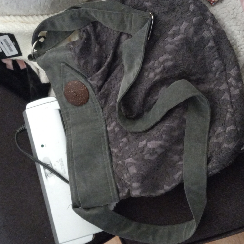 Purse - Picture 4 of 4